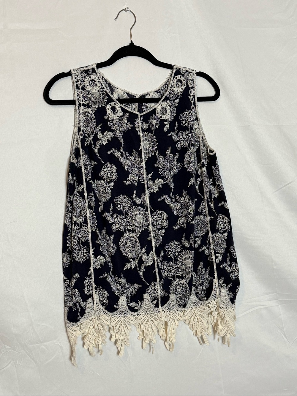 Boho Floral Sleeveless Tank Top Navy Cream Crochet Lace Trim Tunic Blouse